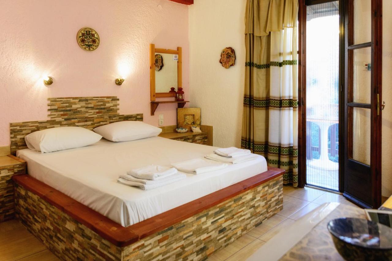 Spiros Rooms Panormos  Екстериор снимка