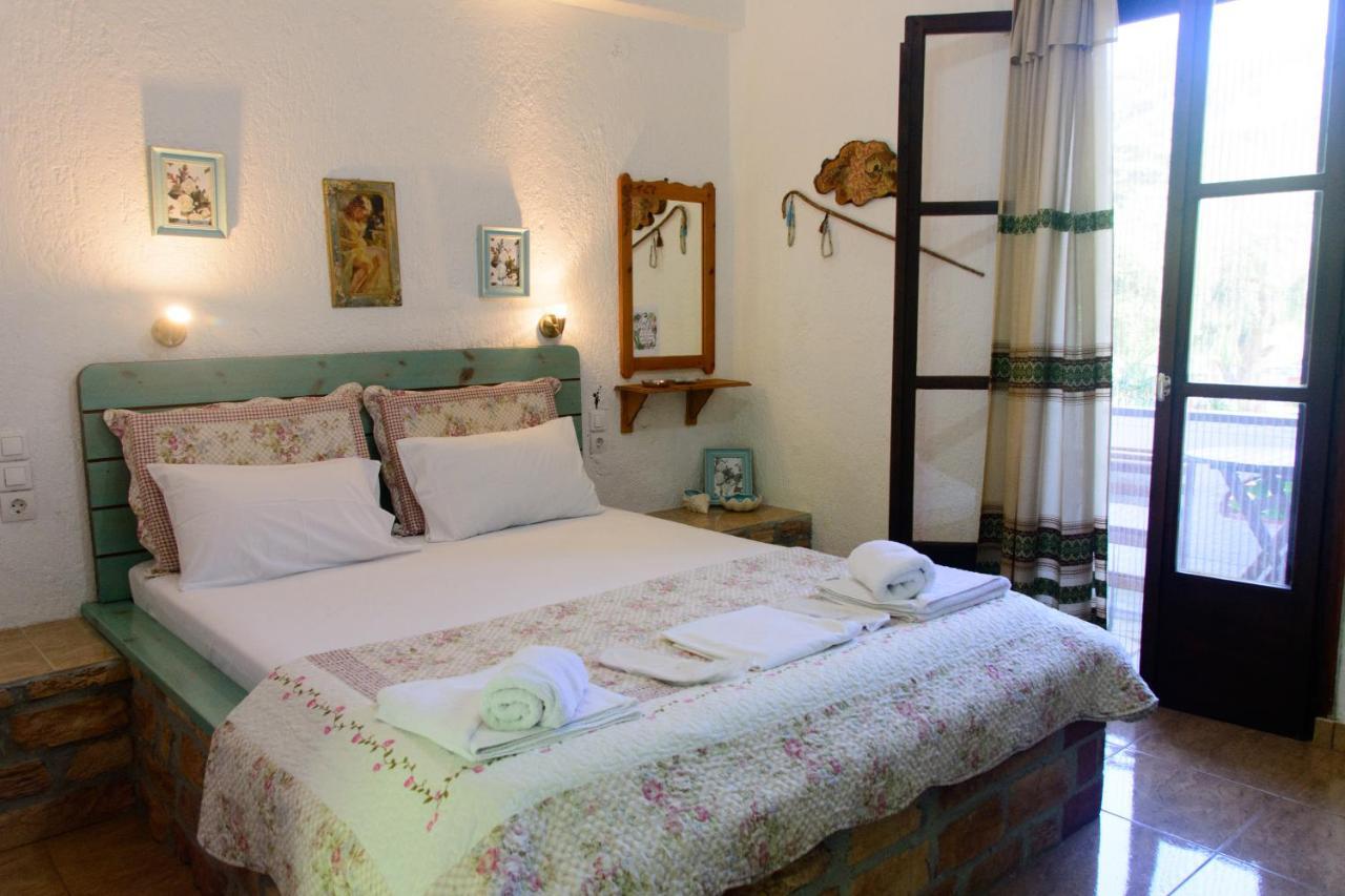 Spiros Rooms Panormos  Екстериор снимка
