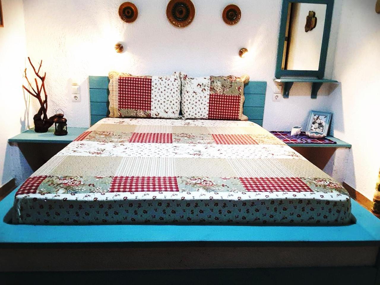 Spiros Rooms Panormos  Стая снимка