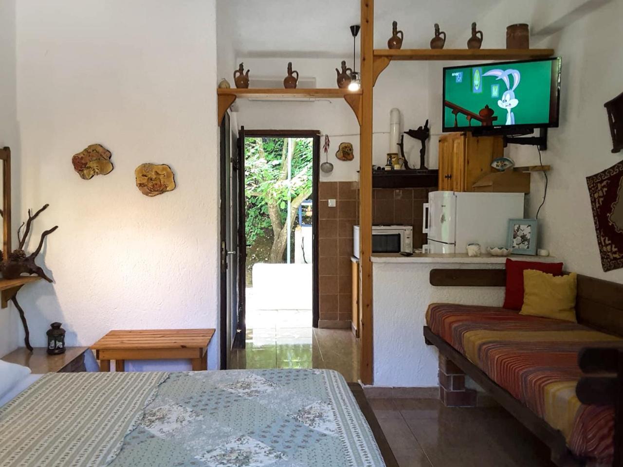 Spiros Rooms Panormos  Екстериор снимка